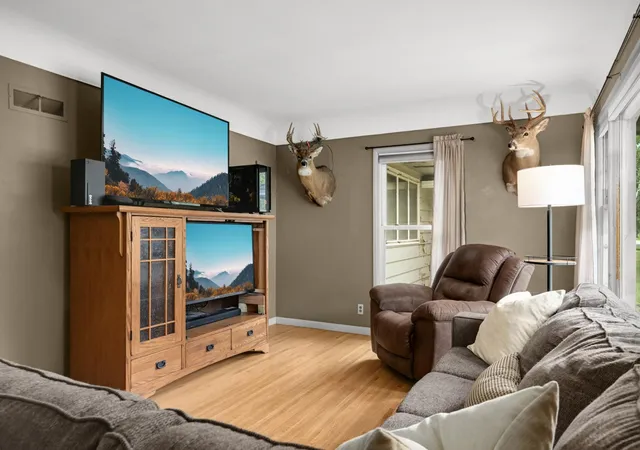 Photo 3 of Sale Pending at 709 7th Street, Farmington, MN 55024 | MLS# 7136715 | Listing updated on 2026-09-20