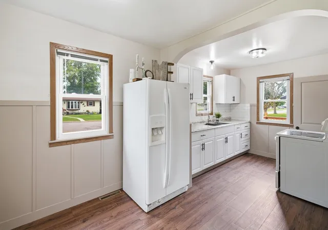 Photo 2 of Single family home for sale at 412 S Central Ave, Mapleton, MN 56065 | MLS# 7136721 | Listing updated on 2026-09-03