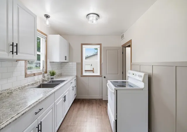 Photo 3 of Single family home for sale at 412 S Central Ave, Mapleton, MN 56065 | MLS# 7136721 | Listing updated on 2026-09-03