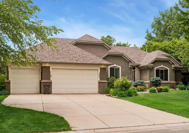 Photo 2 of Sale Pending at 6643 Sherman Lake Rd, Lino Lakes, MN 55038 | MLS# 7136731 | Listing updated on 2026-10-03