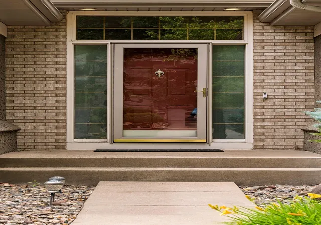 Photo 4 of Sale Pending at 6643 Sherman Lake Rd, Lino Lakes, MN 55038 | MLS# 7136731 | Listing updated on 2026-10-03