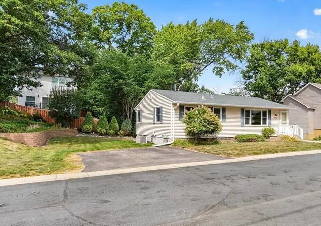 Photo 2 of Single family home for sale at 4638 Bedford Rd, Mound, MN 55364 | MLS# 7136746 | Listing updated on 2026-10-23