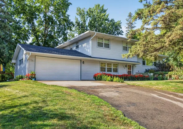 Single family home for sale at 1300 Lakeview Ave, Saint Paul, MN 55120 | MLS# 7136758