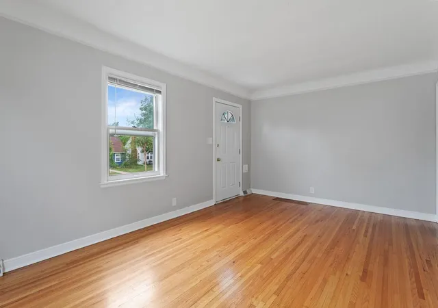 Photo 3 of Single family home for sale at 5433 30th Avenue S, Minneapolis, MN 55417 | MLS# 7136764 | Listing updated on 2026-09-02