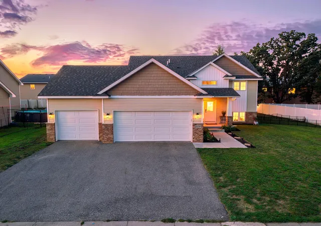 Photo 1 of Single family home for sale at 1130 Pierce Path Ne, Bethel, MN 55005 | MLS# 7136780 | Listing updated on 2026-09-03