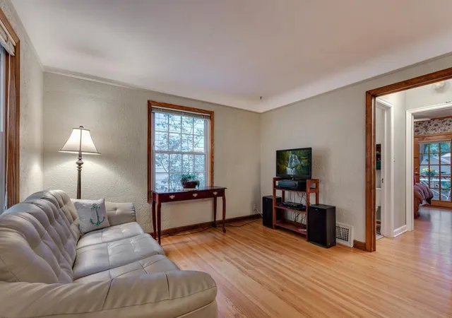 Photo 3 of Single family home for sale at 5226 40th Avenue S, Minneapolis, MN 55417 | MLS# 7136786 | Listing updated on 2026-09-06