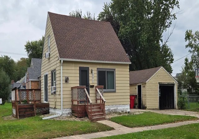 Photo 1 of Single family home for sale at 1001 8th Street Se, Austin, MN 55912 | MLS# 7136794 | Listing updated on 2026-10-06