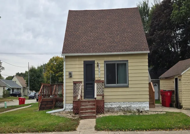 Photo 2 of Single family home for sale at 1001 8th Street Se, Austin, MN 55912 | MLS# 7136794 | Listing updated on 2026-10-06