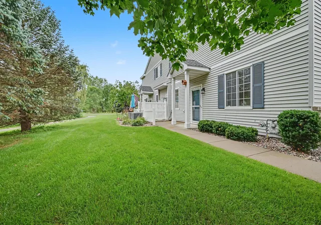 Photo 2 of Single family home for sale at 292 Tamarack Trl #808, Farmington, MN 55024 | MLS# 7136799 | Listing updated on 2026-09-17
