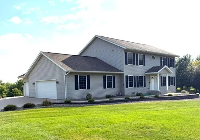 Photo 1 of Single family home for sale at 1617 9th Street W, Albert Lea, MN 56007 | MLS# 7136814 | Listing updated on 2026-10-20