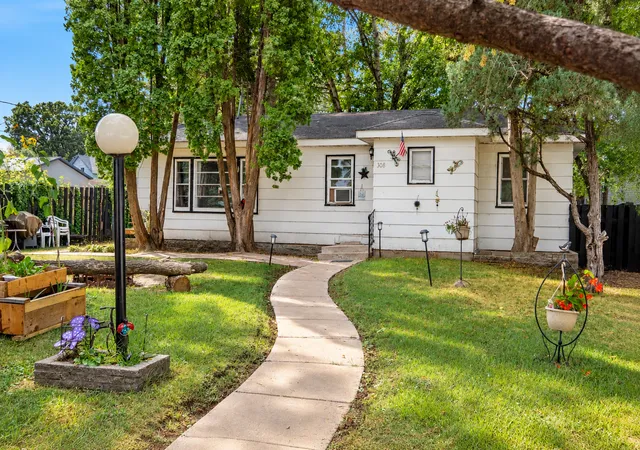 Photo 2 of Single family home for sale at 308 Roosevelt St, Alexandria, MN 56308 | MLS# 7136836 | Listing updated on 2026-09-23