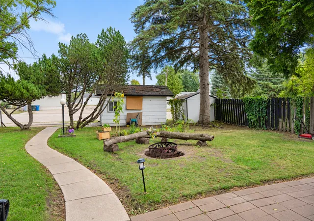 Photo 4 of Single family home for sale at 308 Roosevelt St, Alexandria, MN 56308 | MLS# 7136836 | Listing updated on 2026-09-23
