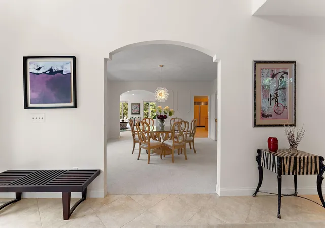 Photo 4 of Single family home for sale at 2935 Minnehaha Curv E, Wayzata, MN 55391 | MLS# 7136872 | Listing updated on 2026-09-01