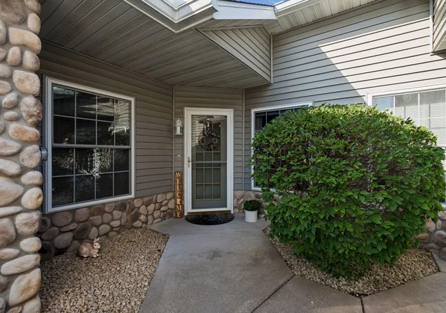 Photo 2 of Single family home for sale at 15226 Cobalt St Nw, Anoka, MN 55303 | MLS# 7136900 | Listing updated on 2026-09-08