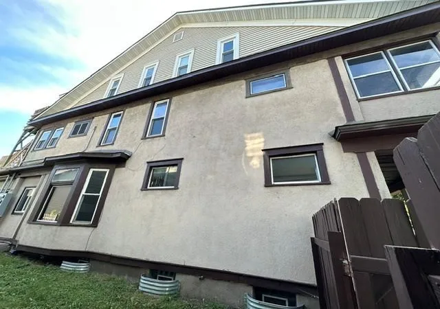 Photo 2 of House for sale at 654 Fuller Ave, Saint Paul, MN 55104 | MLS# 7136908 | Listing updated on 2026-09-13