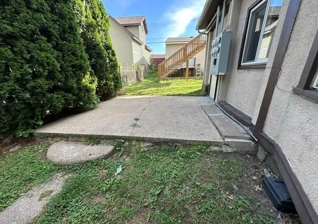 Photo 4 of House for sale at 654 Fuller Ave, Saint Paul, MN 55104 | MLS# 7136908 | Listing updated on 2026-09-13