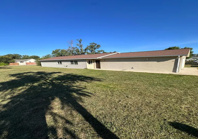 Photo 1 of Single family home for sale at 328 Gould Ave Se, Bemidji, MN 56601 | MLS# 7136915 | Listing updated on 2026-10-12
