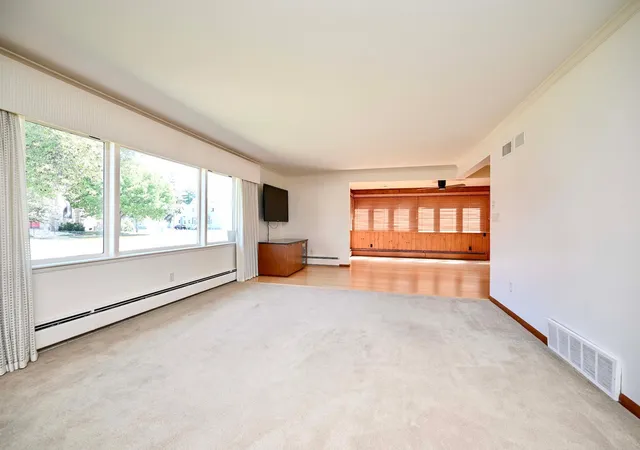 Photo 3 of Single family home for sale at 65 E Broadway St, Winona, MN 55987 | MLS# 7136924 | Listing updated on 2026-09-03