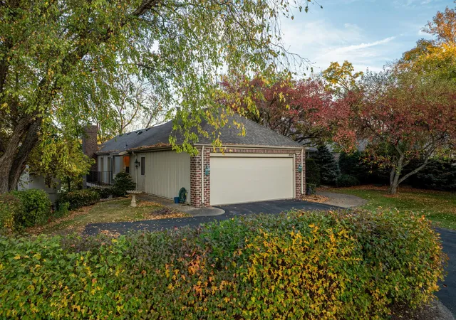 Photo 1 of Single family home for sale at 4905 Regents Walk, Excelsior, MN 55331 | MLS# 7136952 | Listing updated on 2026-10-27