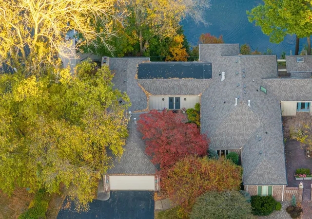 Photo 2 of Single family home for sale at 4905 Regents Walk, Excelsior, MN 55331 | MLS# 7136952 | Listing updated on 2026-10-27