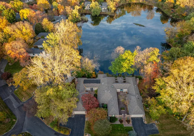 Photo 3 of Single family home for sale at 4905 Regents Walk, Excelsior, MN 55331 | MLS# 7136952 | Listing updated on 2026-10-27