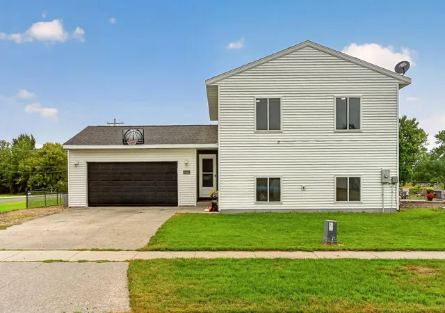 Single family home for sale at 801 3rd Street SE, Kasson, MN 55944 | MLS# 7136977