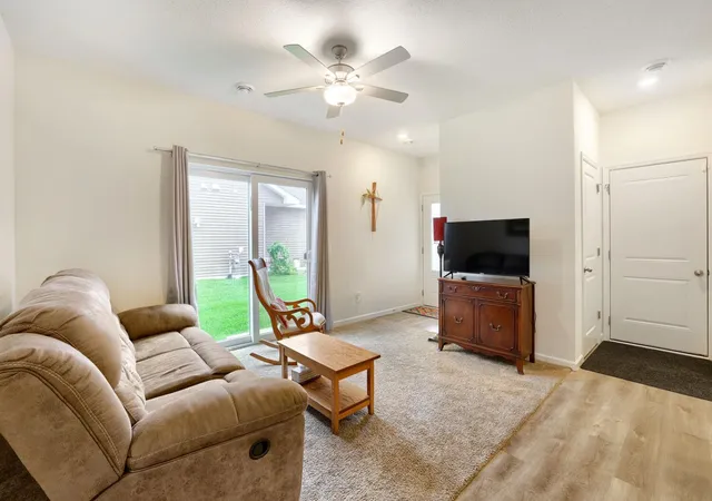 Photo 3 of Townhouse for sale at 39812 Fallbrook Ave, North Branch, MN 55056 | MLS# 7136978 | Listing updated on 2026-09-03