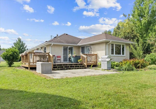 Photo 3 of Single family home for sale at 4090 Highland Ave, Saint Paul, MN 55110 | MLS# 7136984 | Listing updated on 2026-10-09