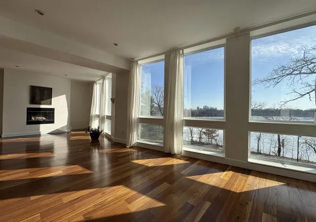 Photo 4 of Single family home for sale at 1928 Cedar Lake Pkwy, Minneapolis, MN 55416 | MLS# 7136999 | Listing updated on 2026-10-02