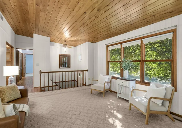 Photo 2 of Single family home for sale at 1601 Walnut St, Hastings, MN 55033 | MLS# 7137001 | Listing updated on 2026-10-08