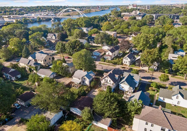 Photo 3 of Single family home for sale at 30 22nd Avenue Ne, Minneapolis, MN 55418 | MLS# 7137024 | Listing updated on 2026-10-22