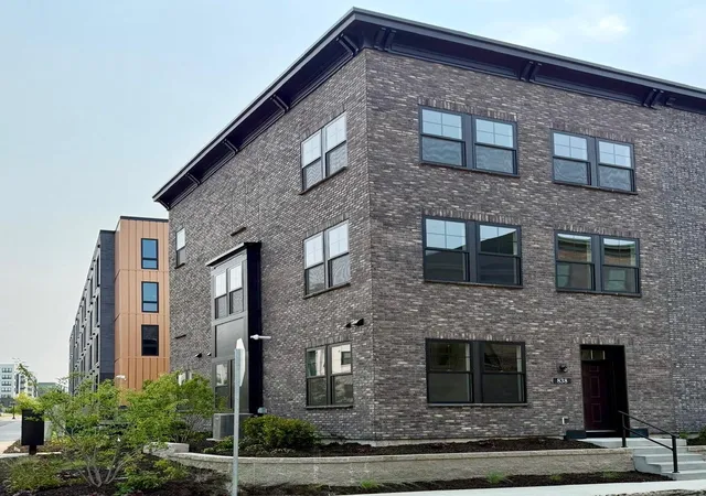 Photo 2 of Single family home for sale at 838 Woodlawn Ave, Saint Paul, MN 55116 | MLS# 7137043 | Listing updated on 2026-09-03