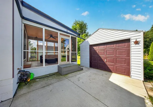 Photo 3 of Single family home for sale at 837 11th Avenue Se, Rochester, MN 55904 | MLS# 7137045 | Listing updated on 2026-09-17