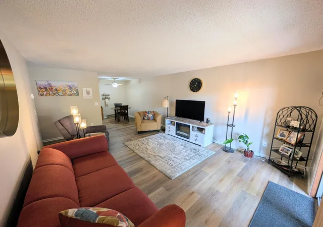 Listing Photo 5 - Condo for sale in building located at 1828 Perlich Ave, Red Wing, MN 55066 - Unit #1B
