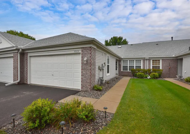 Photo 2 of Sale Pending at 7919 Pinnacle Ave Ne, Elk River, MN 55330 | MLS# 7137061 | Listing updated on 2026-09-28