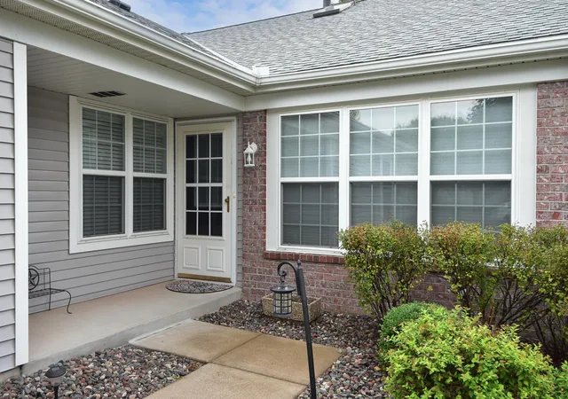 Photo 3 of Sale Pending at 7919 Pinnacle Ave Ne, Elk River, MN 55330 | MLS# 7137061 | Listing updated on 2026-09-28