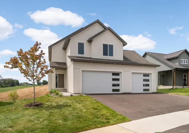 Photo 1 of Single family home for sale at 8292 186th Street W, Lakeville, MN 55044 | MLS# 7137075 | Listing updated on 2026-09-03