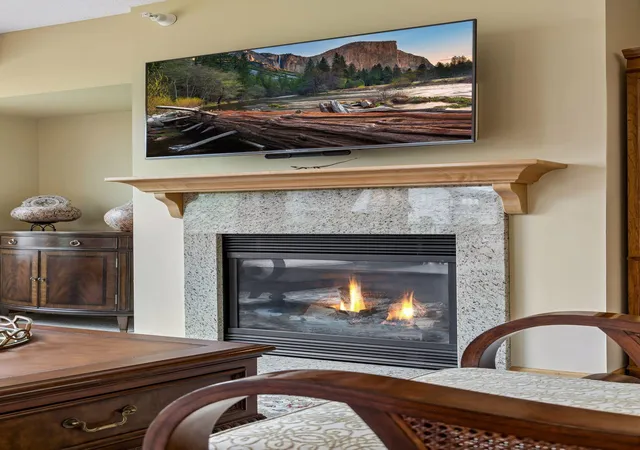 Listing Photo 5 - Condo for sale in building located at 5225 Grandview Sq, Edina, MN 55436 - Unit #308