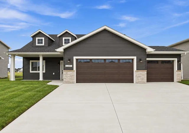 Single family home for sale at 6281 86th Avenue S, Horace, ND 58047 | MLS# 7137125