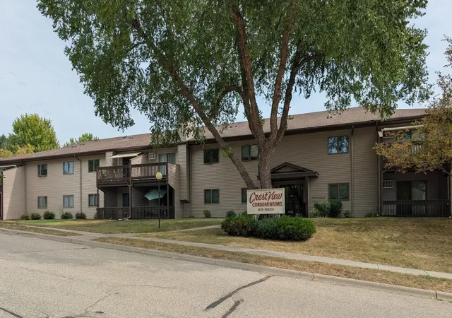 Listing Photo 4 - Condo for sale in building located at 1825 Perlich Ave, Red Wing, MN 55066 - Unit #207