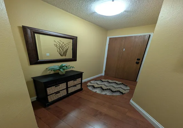 Listing Photo 5 - Condo for sale in building located at 1825 Perlich Ave, Red Wing, MN 55066 - Unit #207