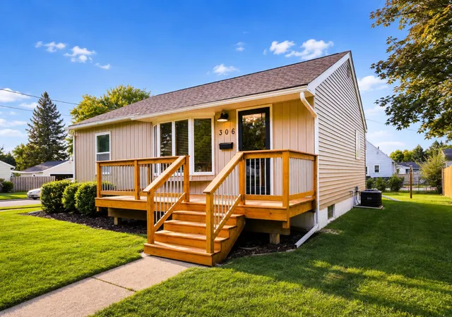 Photo 2 of Single family home for sale at 306 16th Street Se, Austin, MN 55912 | MLS# 7137137 | Listing updated on 2026-09-05