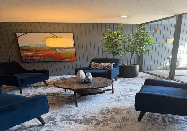 Listing Photo 4 - Condo for sale in building located at 8549 Irwin Rd, Bloomington, MN 55437 - Unit #138