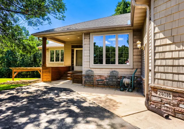 Photo 3 of Single family home for sale at 24014 113th Street Nw, Zimmerman, MN 55398 | MLS# 7137158 | Listing updated on 2026-09-19