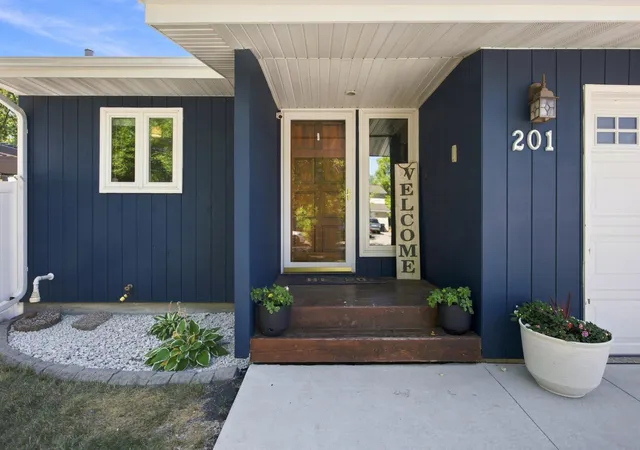 Photo 2 of Single family home for sale at 201 11th Avenue E, West Fargo, ND 58078 | MLS# 7137159 | Listing updated on 2026-09-03