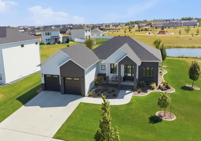 Photo 1 of Single family home for sale at 3282 47th Avenue S, Fargo, ND 58104 | MLS# 7137182 | Listing updated on 2026-09-13