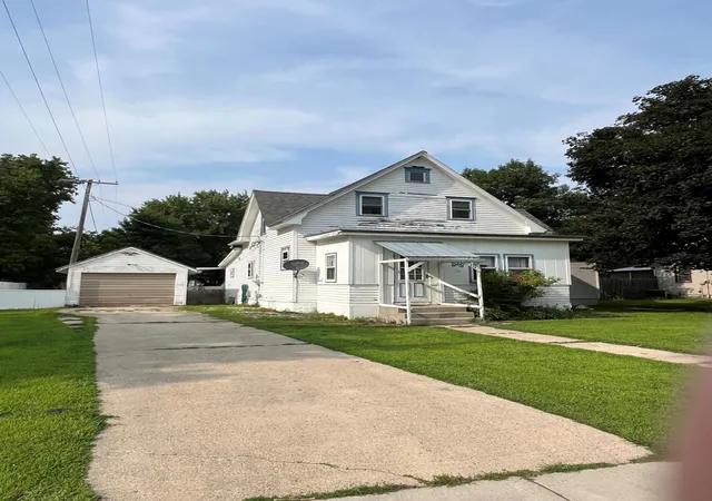 Photo 1 of Single family home for sale at 130 Linden St, Dawson, MN 56232 | MLS# 7137189 | Listing updated on 2026-09-02