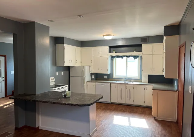 Photo 2 of Single family home for sale at 130 Linden St, Dawson, MN 56232 | MLS# 7137189 | Listing updated on 2026-09-02