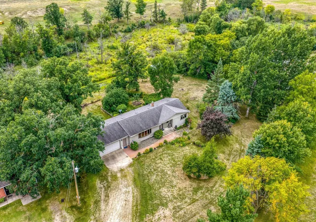 Photo 3 of Single family home for sale at 47649 State 92, Clearbrook, MN 56634 | MLS# 7137191 | Listing updated on 2026-09-04