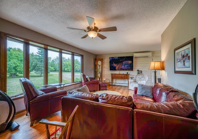 Photo 4 of Single family home for sale at 47649 State 92, Clearbrook, MN 56634 | MLS# 7137191 | Listing updated on 2026-09-04